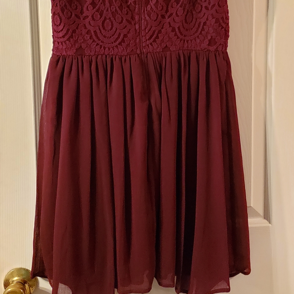Burgundy Lace Mini Dress Small - Picture 11 of 13